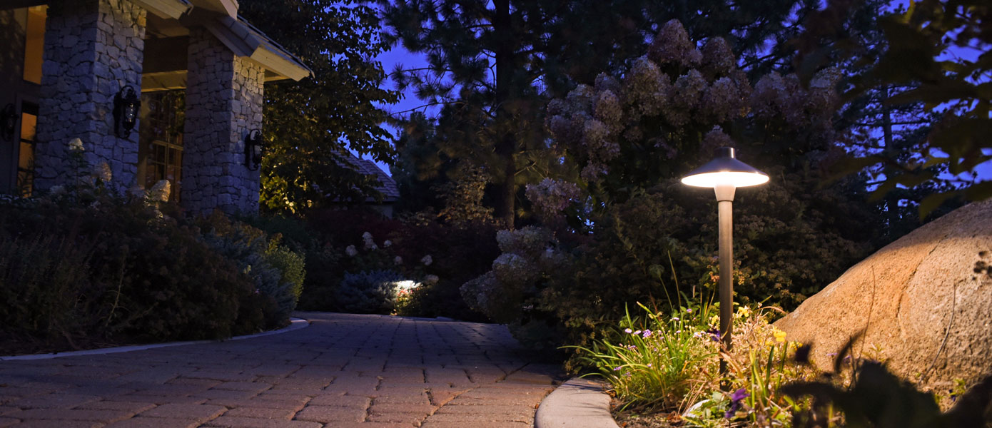 custom outdoor pathway lighting