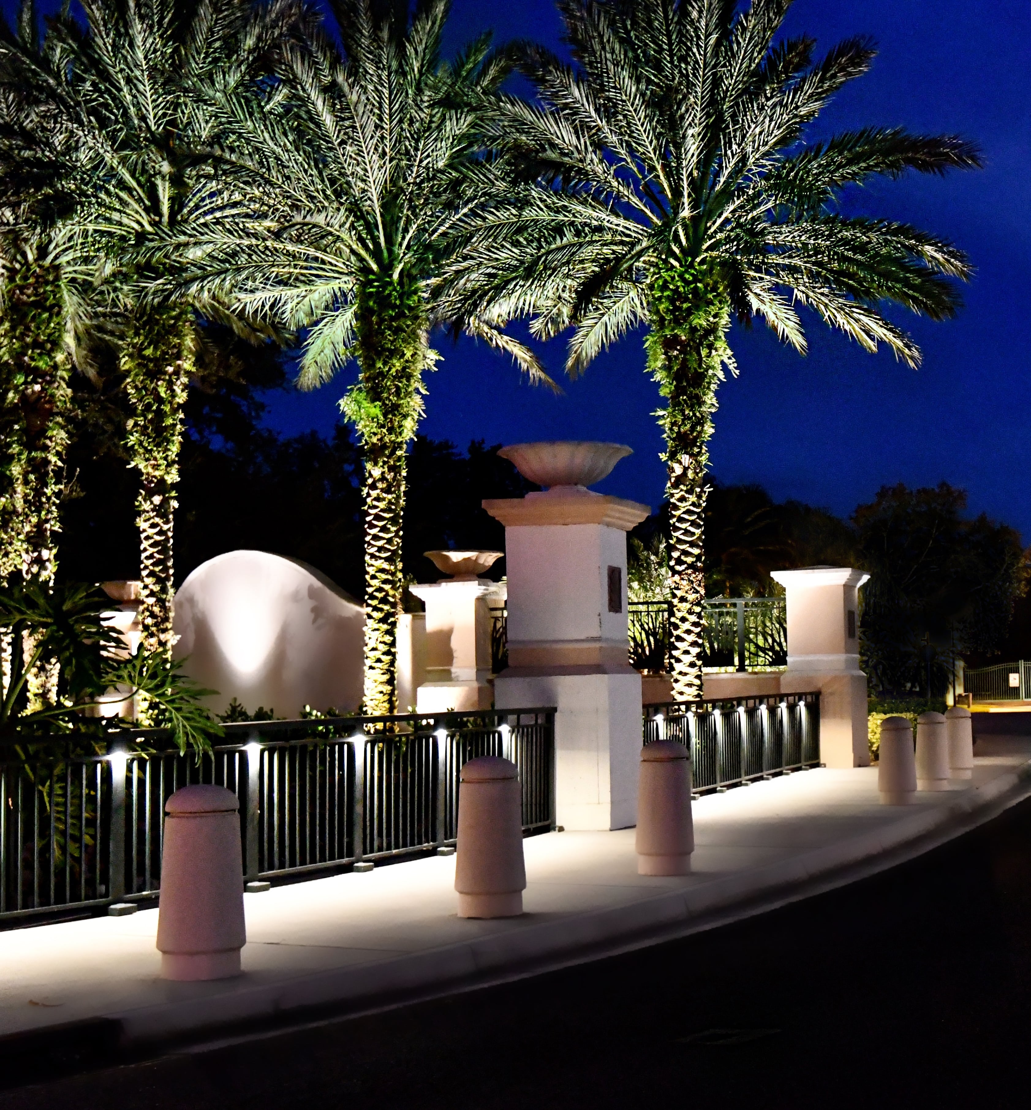 Landscape lighting form Las Vegas outdoor lighting company