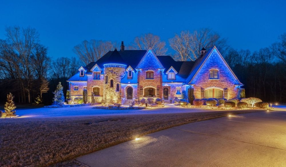 Madison permanent Christmas lighting, roofline lighting