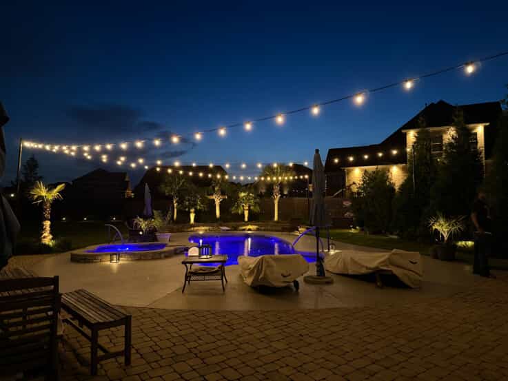 string pool lighting