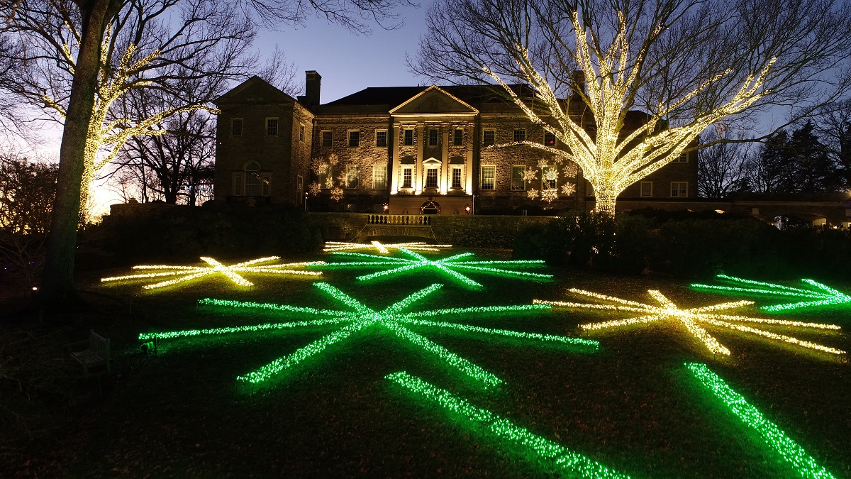 Make plans now to attend the Cheekwood holiday lighting event. 