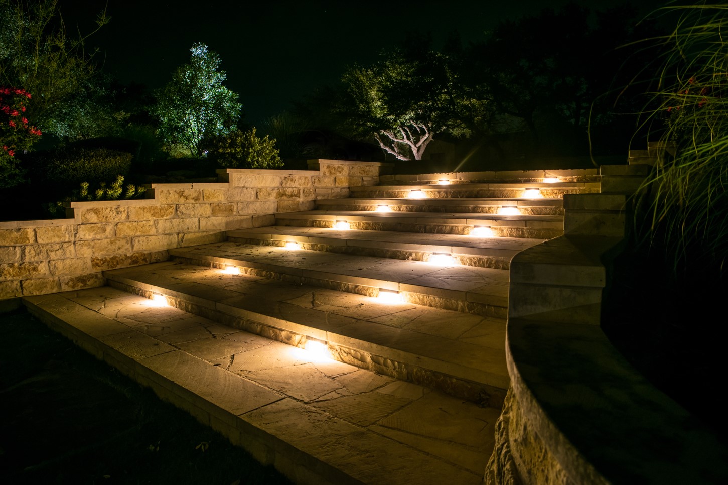 Pick and Choose What Type of Cary, IN, Outdoor Landscape Lighting You Want