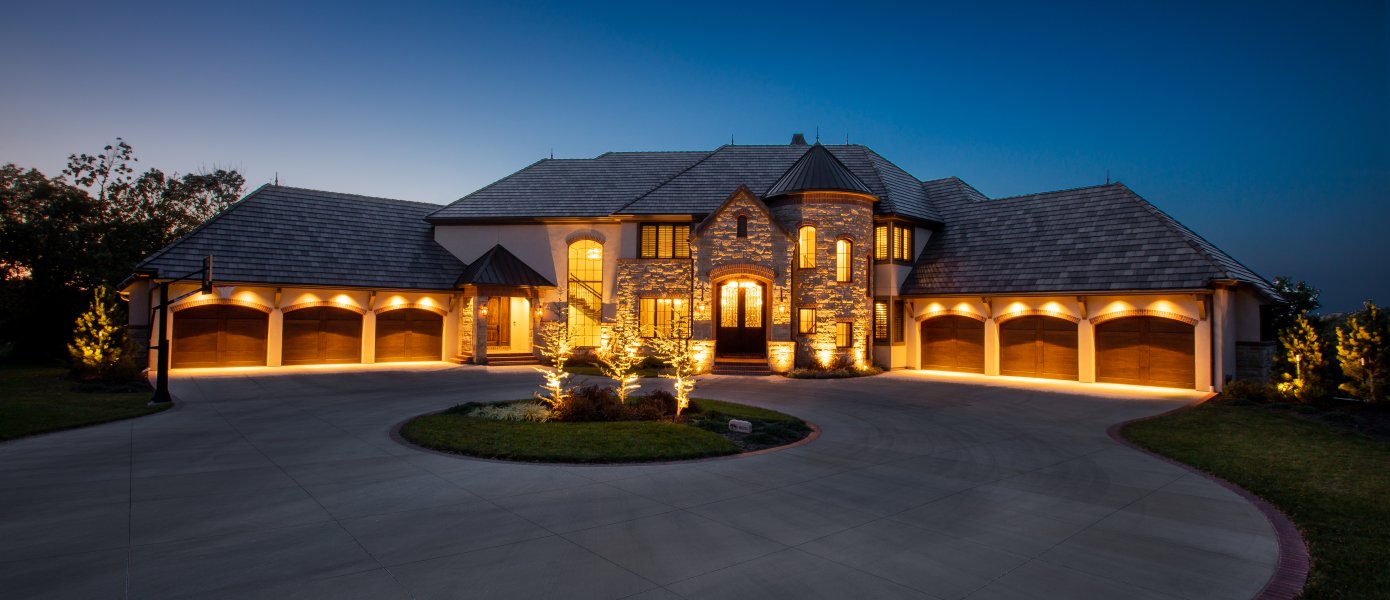 outdoor lighting installer in Elmhurst, IL