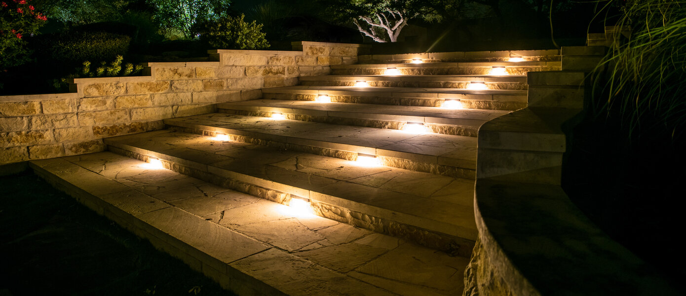 Outdoor stairway lighting