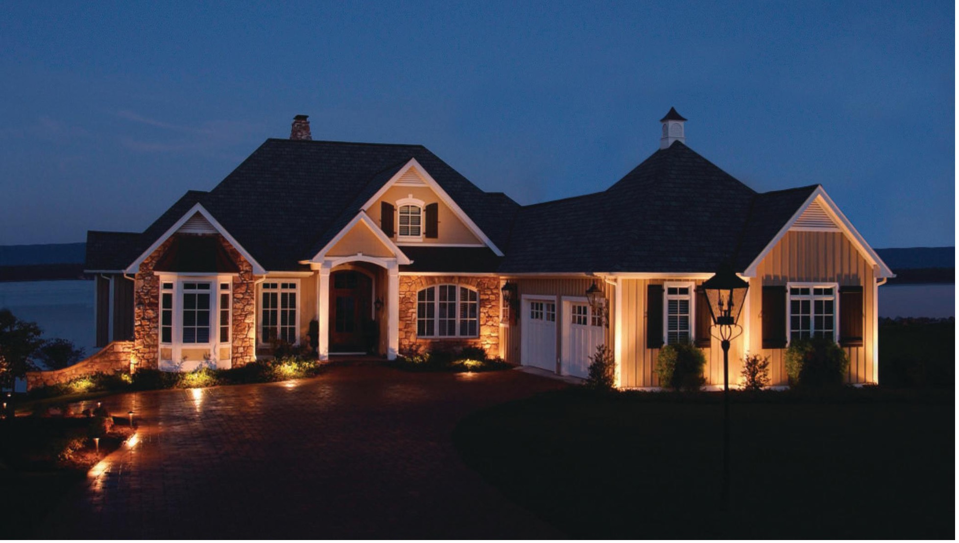 outdoor residential lighting