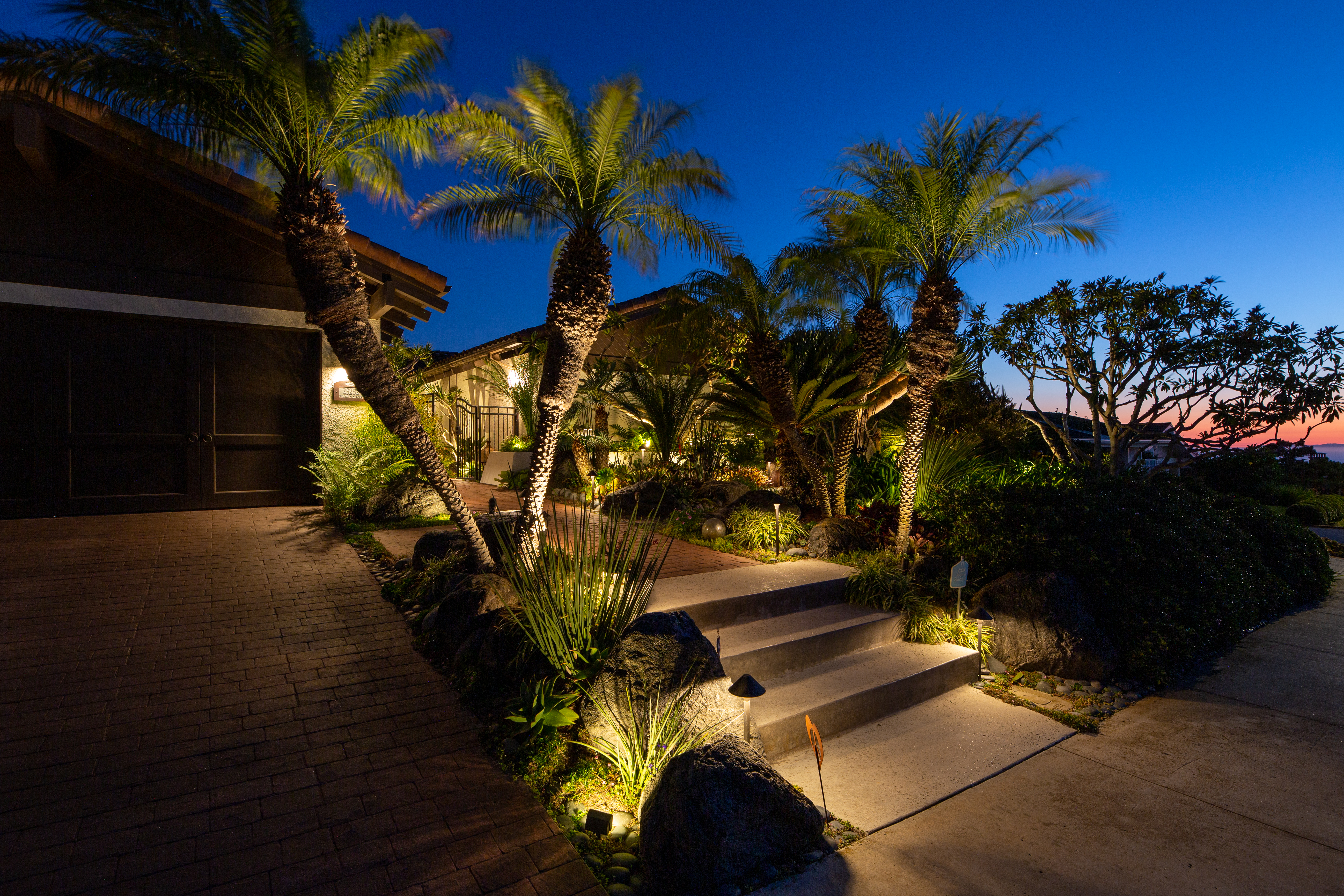 custom outdoor lighting installer in Bonita Springs, FL