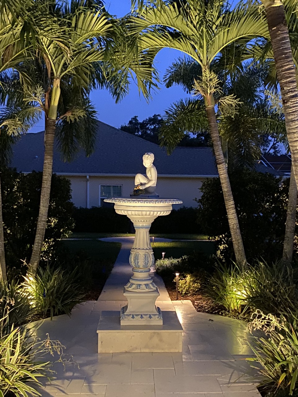 Clearwater focal point and statuary lighting