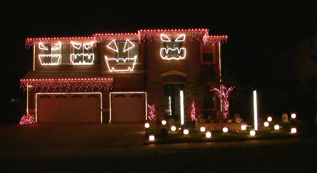 house with Halloween lights