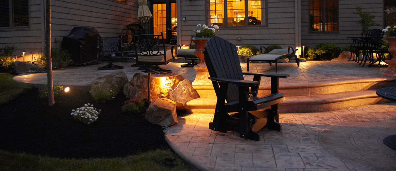 outdoor seating area lighting 