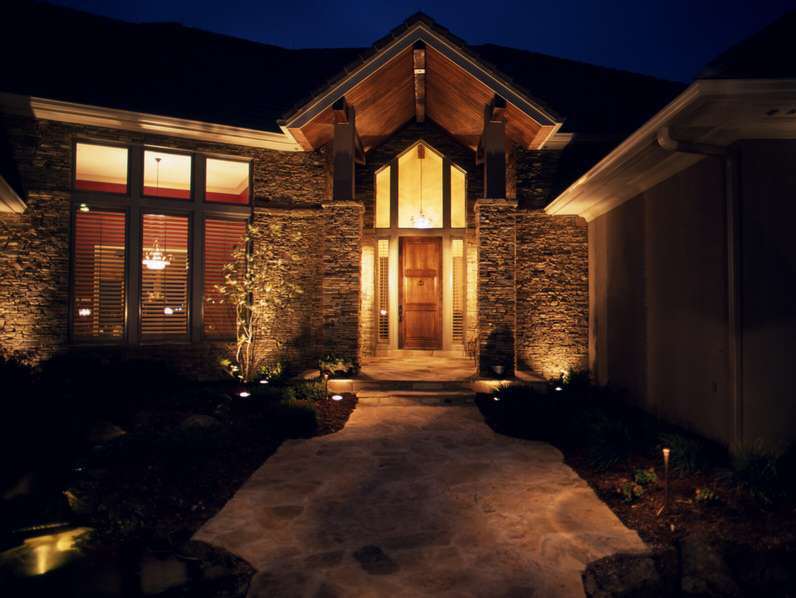 House entrance lighting