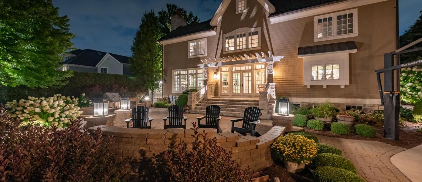 professional landscape lighting