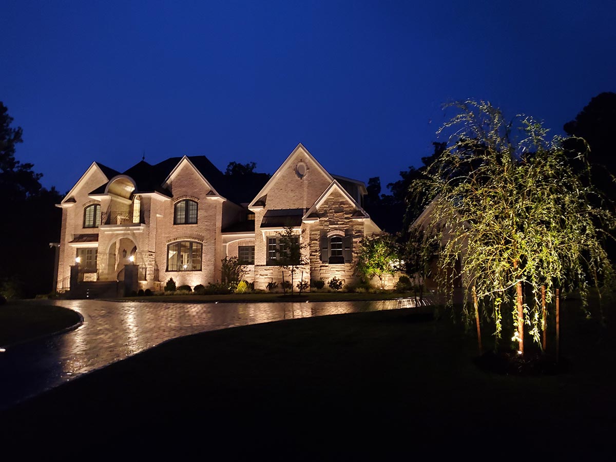 professional outdoor home lighting