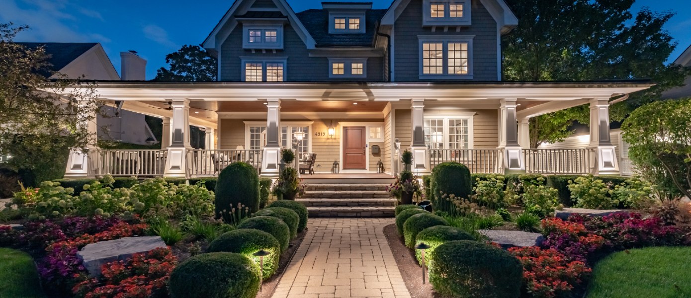 curb appeal landscape lighting from front of house
