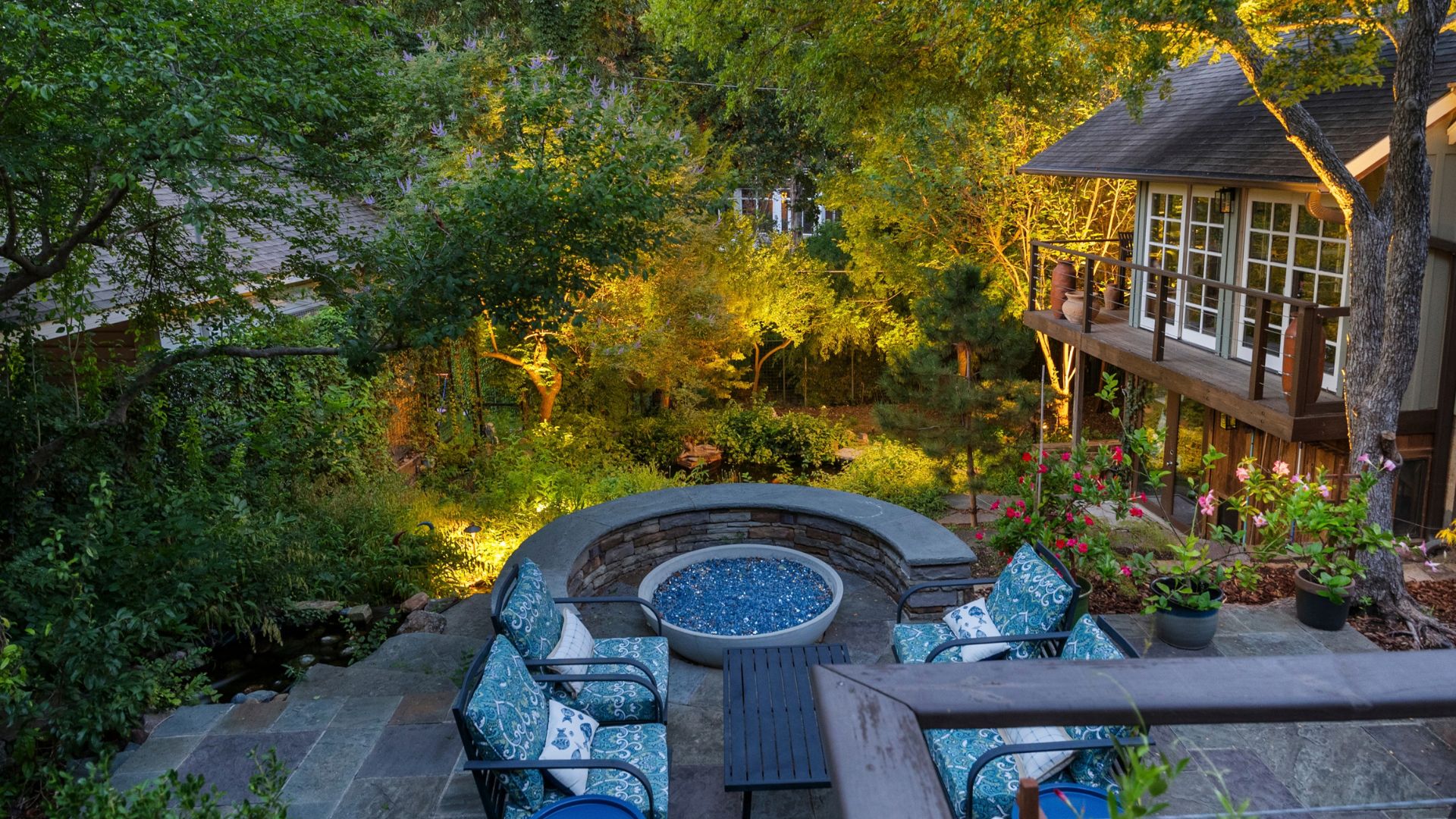 LED landscape lighting installer